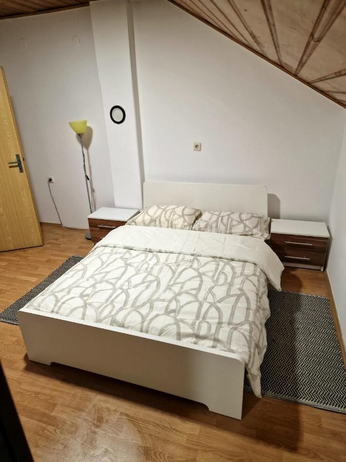 Kiki Privatne Sobe, Zagreb Airport Daire Velika Gorica Dış mekan fotoğraf